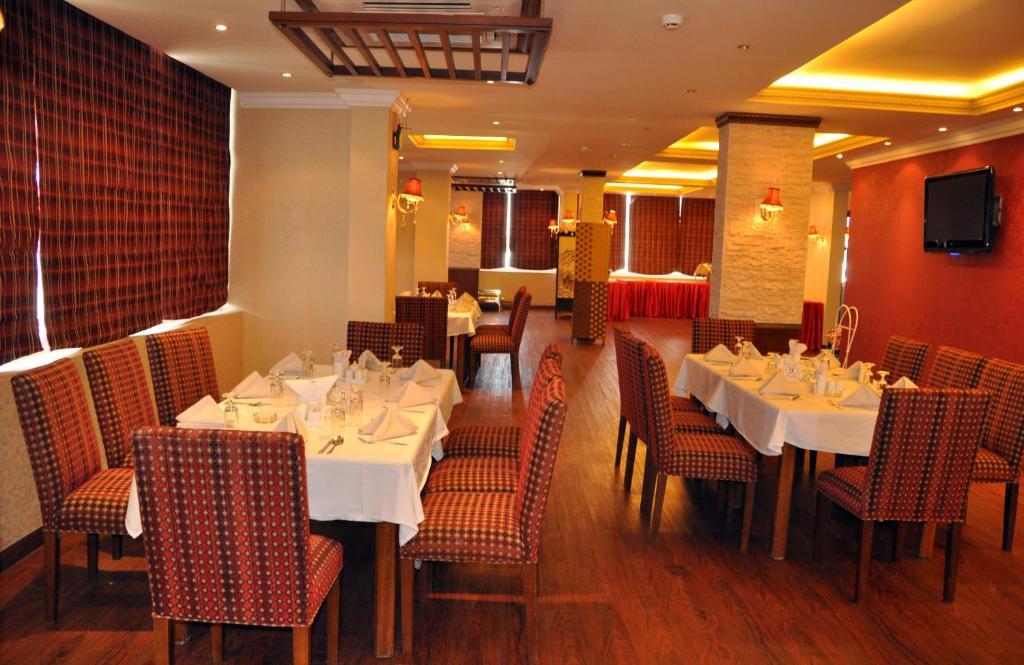 Al Higgi Hotel Yanbu Bagian luar foto