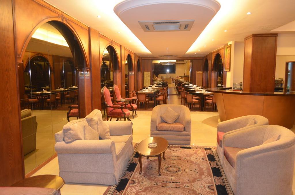 Al Higgi Hotel Yanbu Bagian luar foto