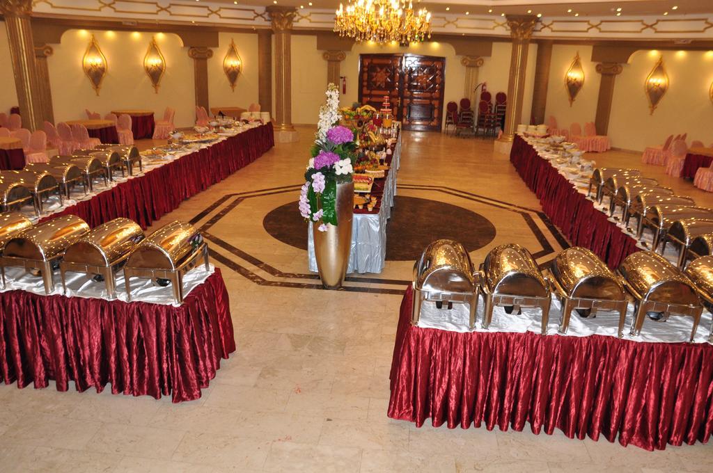 Al Higgi Hotel Yanbu Bagian luar foto