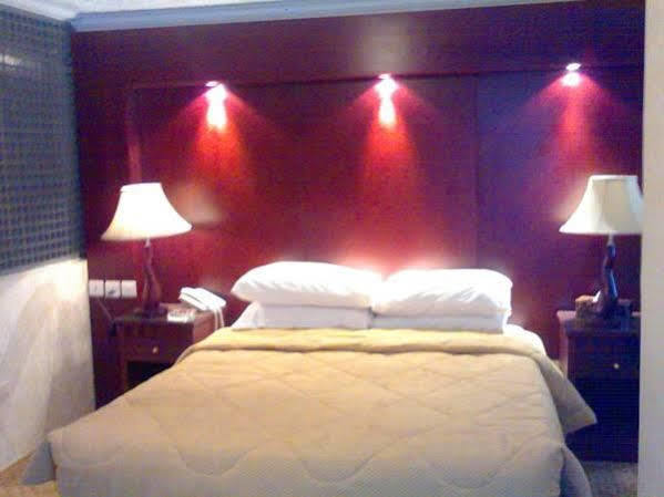 Al Higgi Hotel Yanbu Bagian luar foto